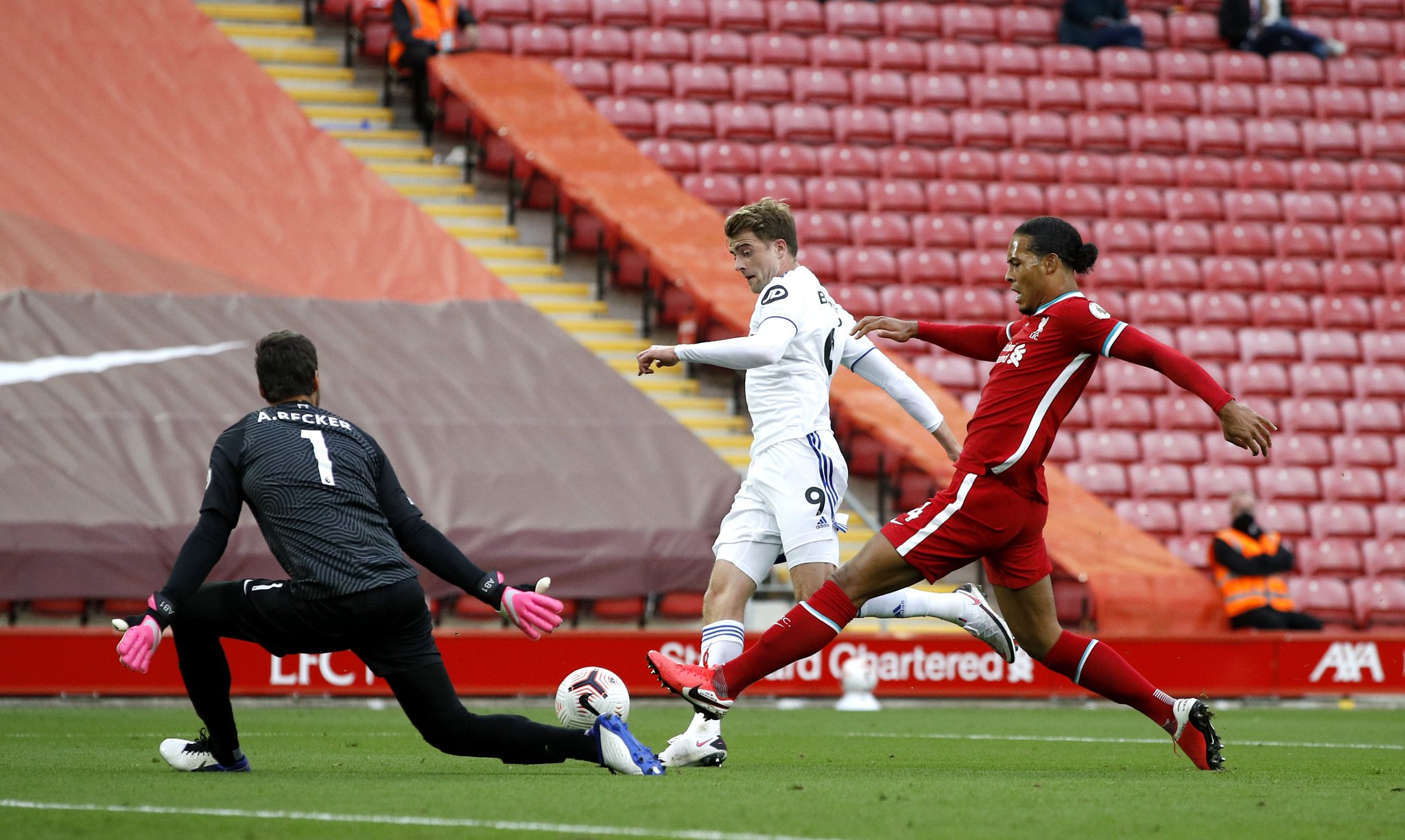 仅凭两根竹 仅凭两根竹